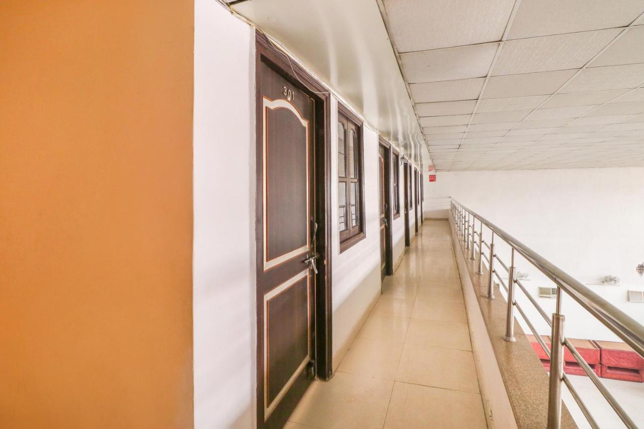 Oyo 66888 Gomti Resorts Aligarh Exterior photo